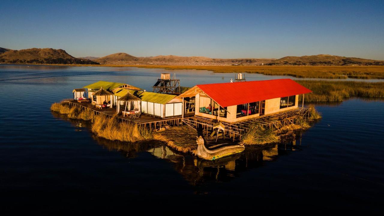 Uros Titicaca Lodge *